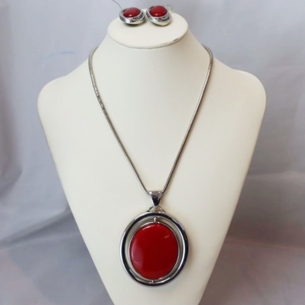 Chico's Necklace and Earring Set